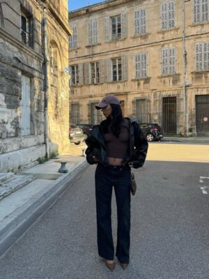Nehuda Instagram - Look @zara 
Top @skims