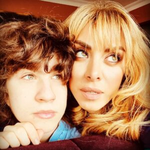 Neslihan Yeldan Instagram - Biz iyi bir ekibiz oğlum.Hadi geleceğimize bakalım.