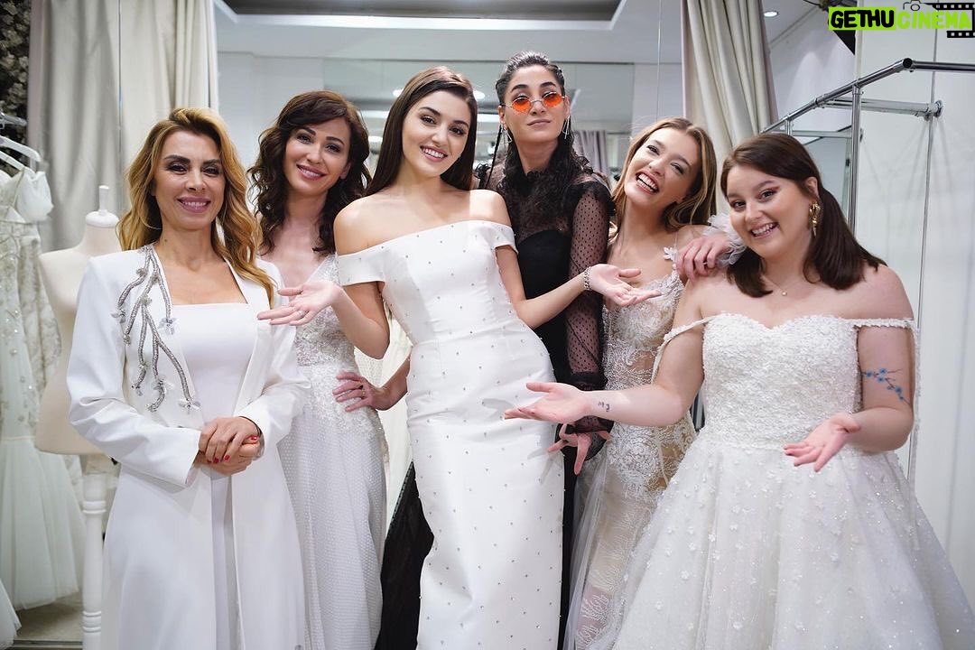 Neslihan Yeldan - 203.1K Likes - Az önce çekilen sahneyi ortaya salmak mıı? Sizden korkulur😎😅 @mfyapimtv @sencalkapimi