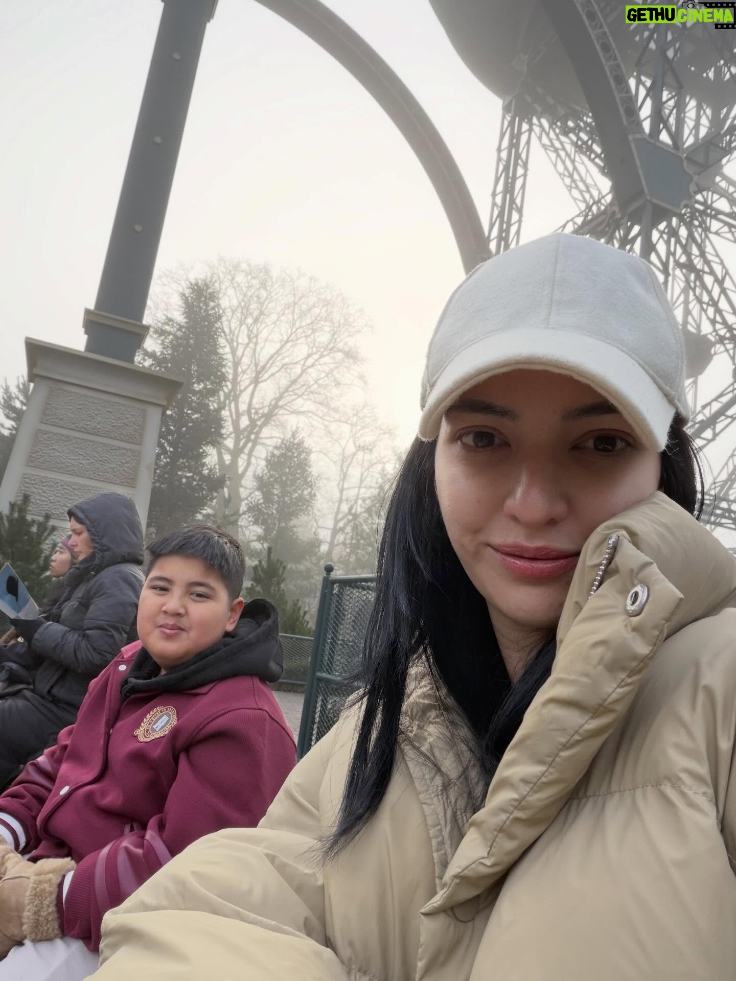 Nia Ramadhani - 180.3K Likes - Amster-DUMP