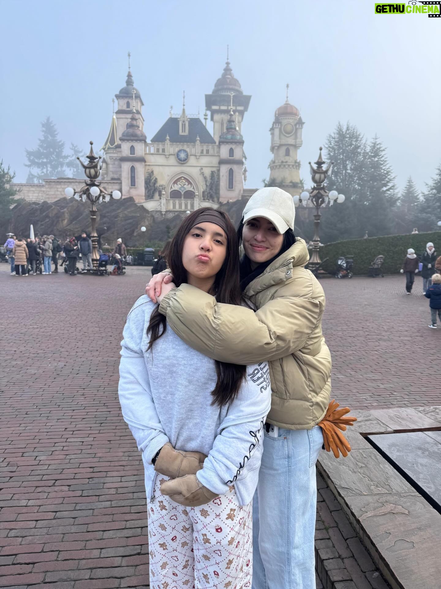 Nia Ramadhani - 180.3K Likes - Amster-DUMP