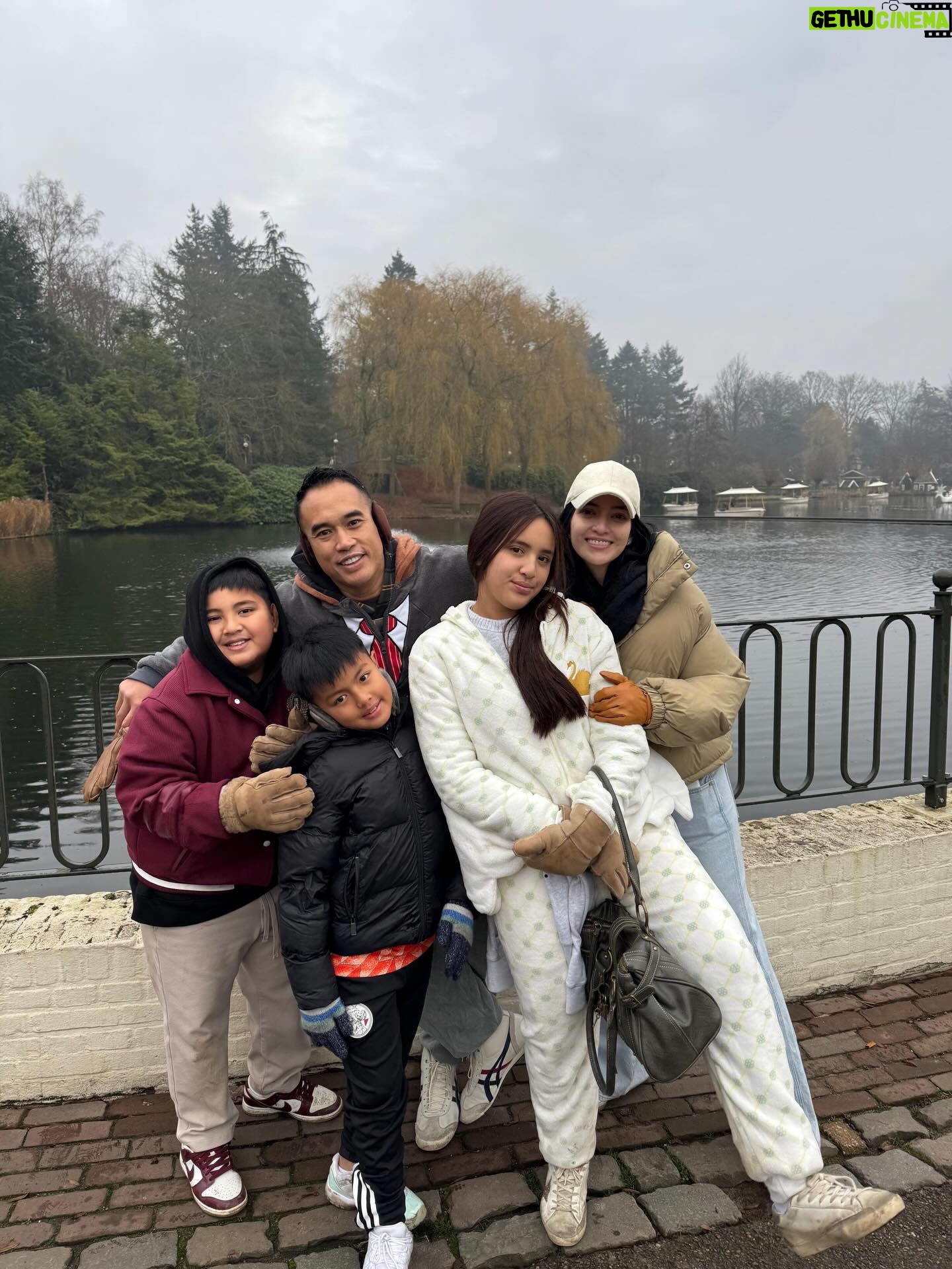 Nia Ramadhani - 180.3K Likes - Amster-DUMP