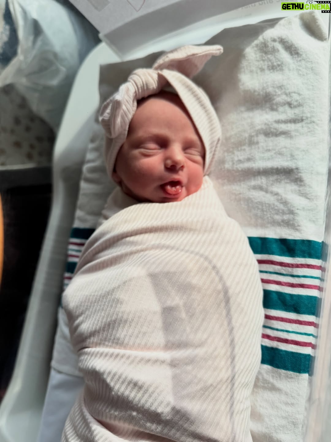 Nicole Franzel - 74.2K Likes - Raw hospital files 🥰 twin edition 🩵🩷

Our hospital stay had some unexpected twists and turns but we are all home and healthy! We are happy to share more of our journey but for now here’s some photos in chronological order of our stay.