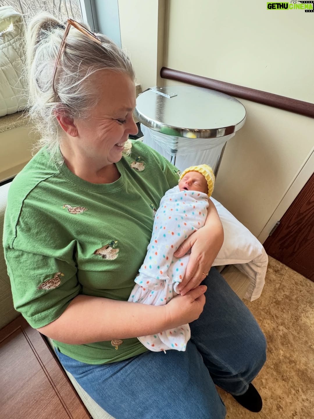 Nicole Franzel - 74.2K Likes - Raw hospital files 🥰 twin edition 🩵🩷

Our hospital stay had some unexpected twists and turns but we are all home and healthy! We are happy to share more of our journey but for now here’s some photos in chronological order of our stay.