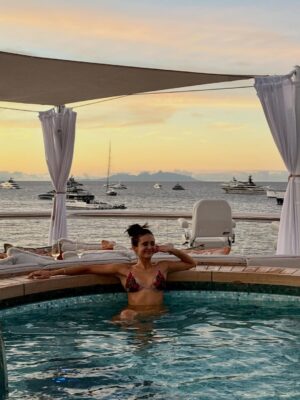 Nina Dobrev Instagram - One last one for the road… 📍St Barts 
NYE 2025/2026 you did not disappoint. @taragarlinghouse & @bgarlinghouse you hosted the trip of a lifetime with the most beautiful souls. Some old friends, some new friends… now all best friends. Haven’t laughed, been in awe or smiled this much in my life. The perfect way to ring in the new year. Off to a GREAT start.  Feeling beyond lucky, and grateful ♥️✨‼️