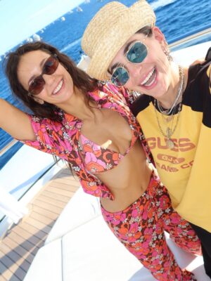 Nina Dobrev Instagram - One last one for the road… 📍St Barts 
NYE 2025/2026 you did not disappoint. @taragarlinghouse & @bgarlinghouse you hosted the trip of a lifetime with the most beautiful souls. Some old friends, some new friends… now all best friends. Haven’t laughed, been in awe or smiled this much in my life. The perfect way to ring in the new year. Off to a GREAT start.  Feeling beyond lucky, and grateful ♥️✨‼️