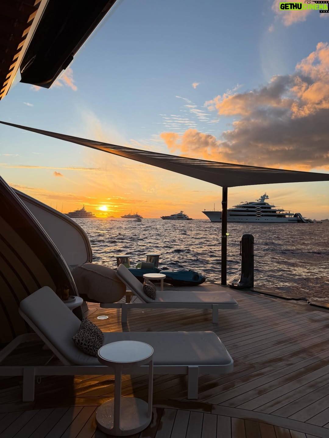 Nina Dobrev - 1.6 Million Likes - One last one for the road… 📍St Barts 
NYE 2025/2026 you did not disappoint. @taragarlinghouse & @bgarlinghouse you hosted the trip of a lifetime with the most beautiful souls. Some old friends, some new friends… now all best friends. Haven’t laughed, been in awe or smiled this much in my life. The perfect way to ring in the new year. Off to a GREAT start.  Feeling beyond lucky, and grateful ♥️✨‼️