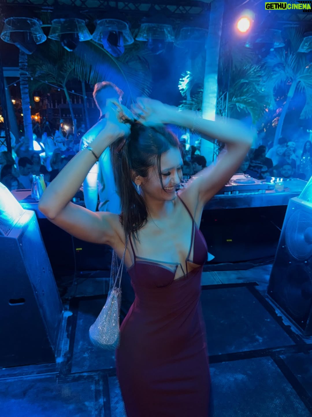 Nina Dobrev - 1.6 Million Likes - One last one for the road… 📍St Barts 
NYE 2025/2026 you did not disappoint. @taragarlinghouse & @bgarlinghouse you hosted the trip of a lifetime with the most beautiful souls. Some old friends, some new friends… now all best friends. Haven’t laughed, been in awe or smiled this much in my life. The perfect way to ring in the new year. Off to a GREAT start.  Feeling beyond lucky, and grateful ♥️✨‼️