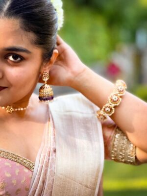 Nivetha Thomas Instagram - A little more than I would usually say..
became faster at doing my hair,
got slightly better at eye makeup techniques,
mastering quicker draping, and,
asked someone to click a picture for me.
Why is it important? Hmm.. It’s not in the larger scheme of things. But then I thought, life is made up of units of small moments that turn into nurturing memories thus making up our whole life. So, it is important! To me. And, it makes me happy knowing if someone read this and thought.. Hey! I did those things too. Acknowledged it, and felt happy.
Little things :)