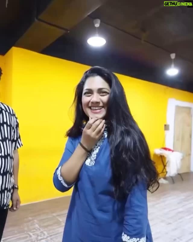 Nusrat Imroz Tisha - 23.9K Likes - Behind the scene . 
Video: @zutons_snapshoot 

#tisha #imrose #nusratimrosetisha #dance