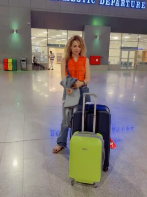 Olfat Omar Instagram - لظروف خاصه مشيت بدرى من الجونه