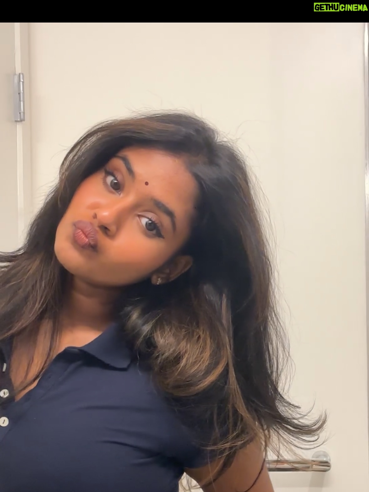 Oviya Santhakumar - 108.6K Likes - Long time eh?