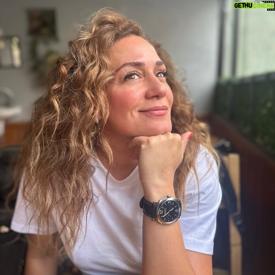 Özge Borak - 27.6K Likes - 🌺😘