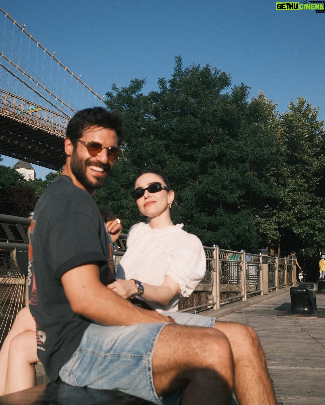 Özge Gürel - 720.5K Likes - Severek ayrıldık ‘25 🥂♥️ umarım mesajı almışsındır ‘26 🫠#vedaetmekuzunsürdübirazdaüşendim 😎