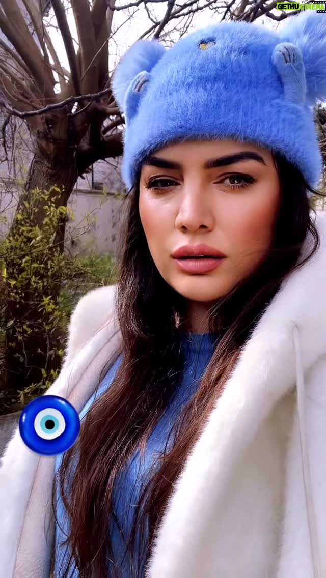 Özlem Balcı - 174 Likes - Sabahın köründe Elmacan🧿
