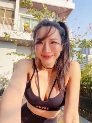 Pailin Rattanasangsatian Instagram - Just Be Better Than Who You Are Yesterday ✨💓☘️

#HHYSS #HappyYourSelf #selflove #flexyourfemininity #shesthatgirl