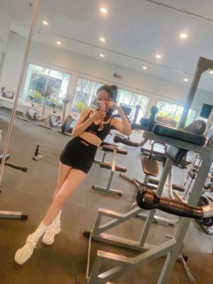 Pailin Rattanasangsatian Instagram - Just Be Better Than Who You Are Yesterday ✨💓☘️

#HHYSS #HappyYourSelf #selflove #flexyourfemininity #shesthatgirl