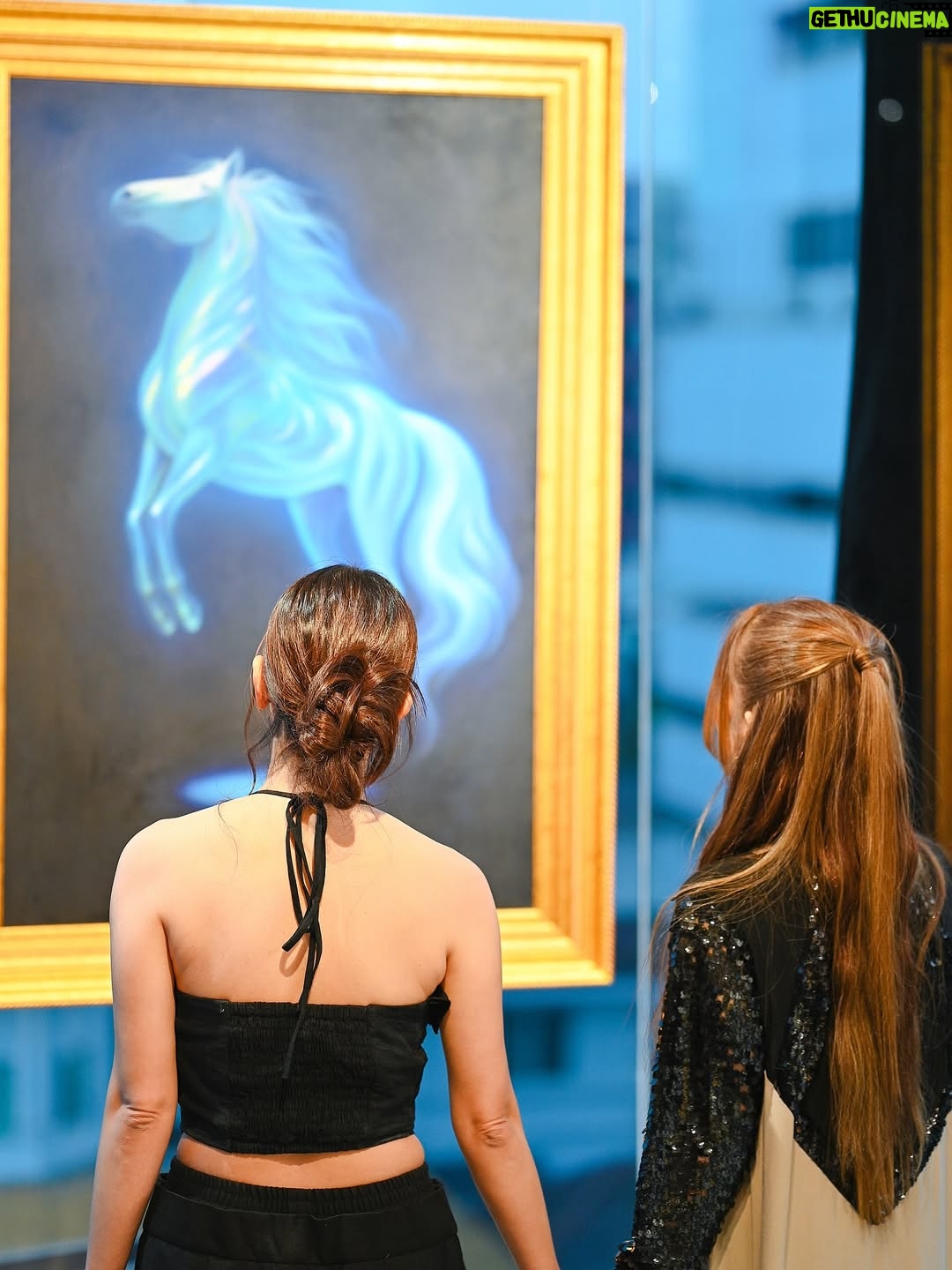 Pailin Rattanasangsatian - 313 Likes - Thank you พี่อุ๋ย for having me at such a beautiful and meaningful moment.🐴🫶🏻
Every beautiful piece you shared was truly inspiring to all of us. ✨🦄

HH loves the art exhibition
“REMEMBER THE LIGHT”

Reconnect with yourself…
Trust what you truly hear within.

YOU ARE MAGIC ✨

By @athi777 #athis

#HWAHWALEECHAN #HappyYourSelf #selflove #TheEarthWithoutArtIsJustEh