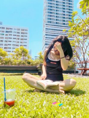 Pailin Rattanasangsatian Instagram - Love yourself enough to build a future you’re proud to live in 🌿
Discipline your habits, nourish your soul, stay in your lane—and protect your energy ✨ 

#HWAHWALEECHAN #HHYSS #HappyYourSelf