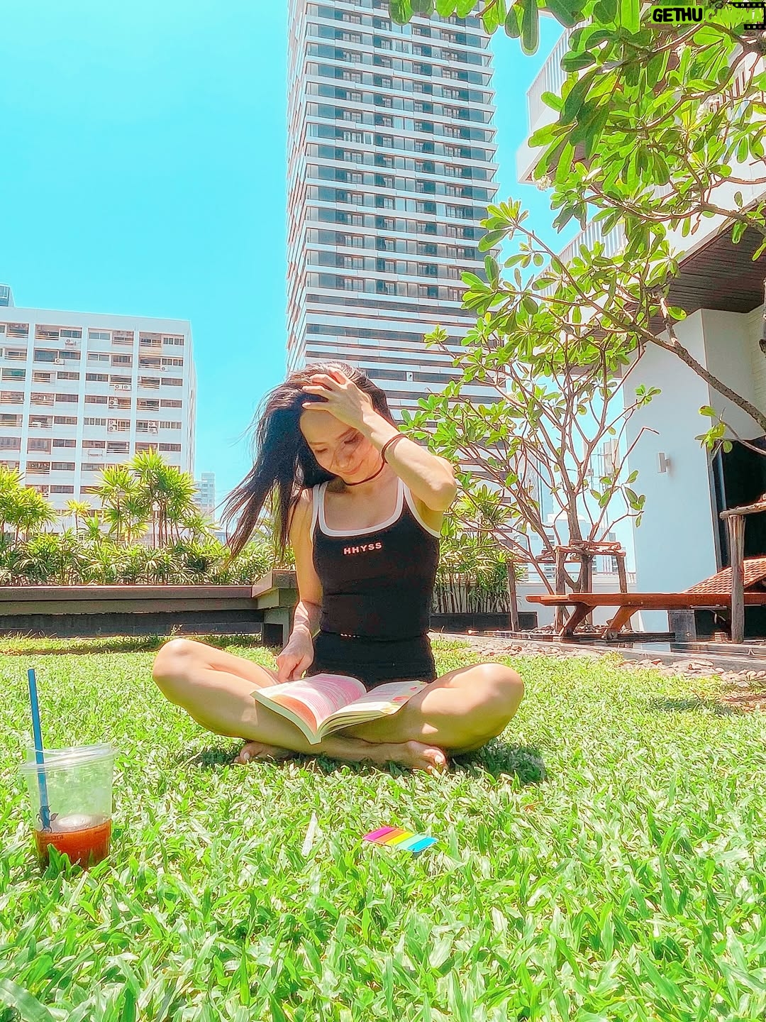 Pailin Rattanasangsatian - 400 Likes - Love yourself enough to build a future you’re proud to live in 🌿
Discipline your habits, nourish your soul, stay in your lane—and protect your energy ✨ 

#HWAHWALEECHAN #HHYSS #HappyYourSelf