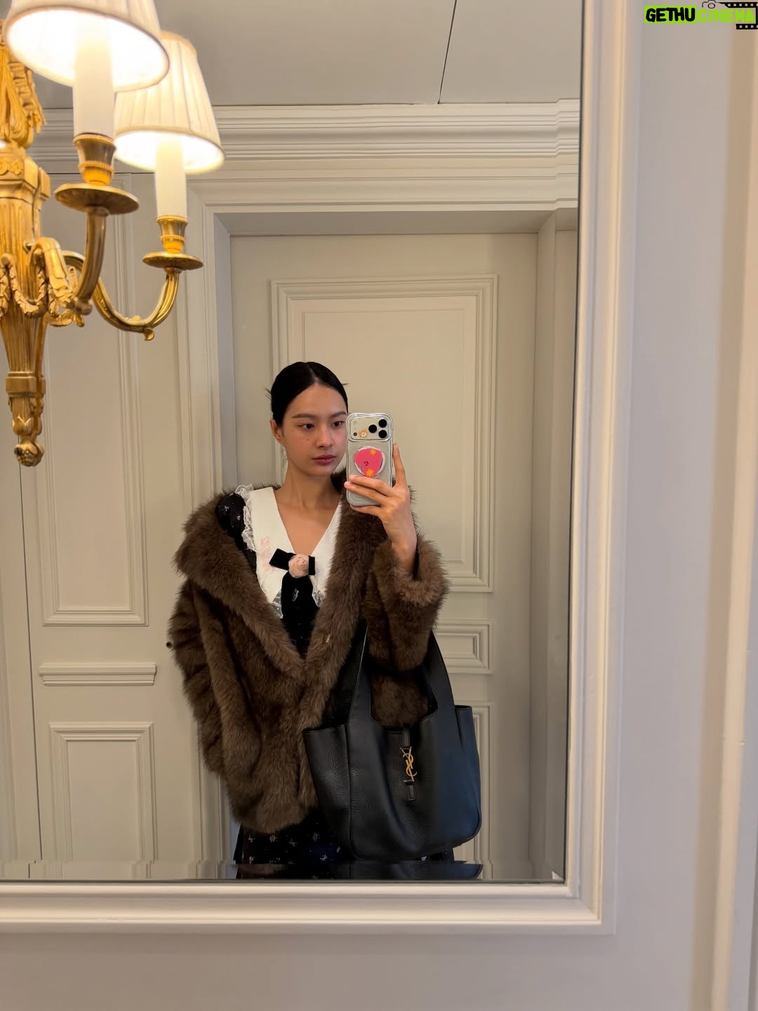 Pansa Vosbein - 1 Million Likes - 🎠🎡🎢⛲️~*

#YSLxMilkPansa 
#YSL #MilkPansa
#YvesSaintLaurent
#SaintLaurent