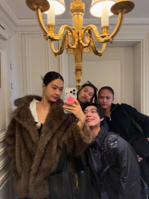 Pansa Vosbein Instagram - 🎠🎡🎢⛲️~*

#YSLxMilkPansa 
#YSL #MilkPansa
#YvesSaintLaurent
#SaintLaurent