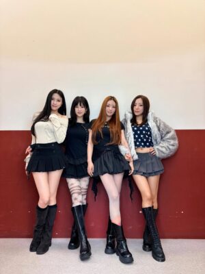 Park Cho-rong Instagram - 비 핑크 답게 2025년 마지막 날까지 비를 맞으면서 마무리 했네요! 
비 오는 날에도 응원 와주신 우리 대만 판다들 정말 감사했습니다!

2026년은  새 앨범과 함께 시작하는 만큼 더 뜻 깊은 한 해가 될것 같아요! 
올 한해에도 잘 부탁합니다 멤버들 ! 회사식구들! 
그리고 우리 판다들!!🐼🫶💕