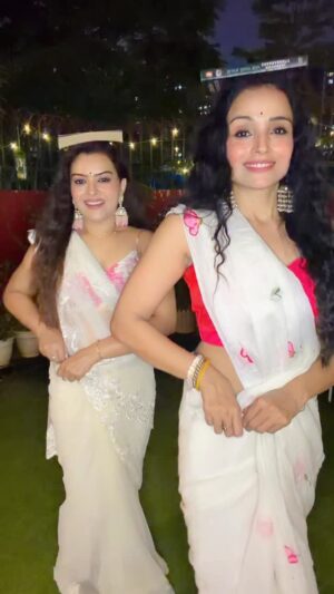 Parul Chauhan Instagram - “Life is a Balance of Holding On and Letting Go”

@shilpa_s_raizada 😍❤️❤️❤️🤗🤗🤗🤗🫶🫶🫶🫶