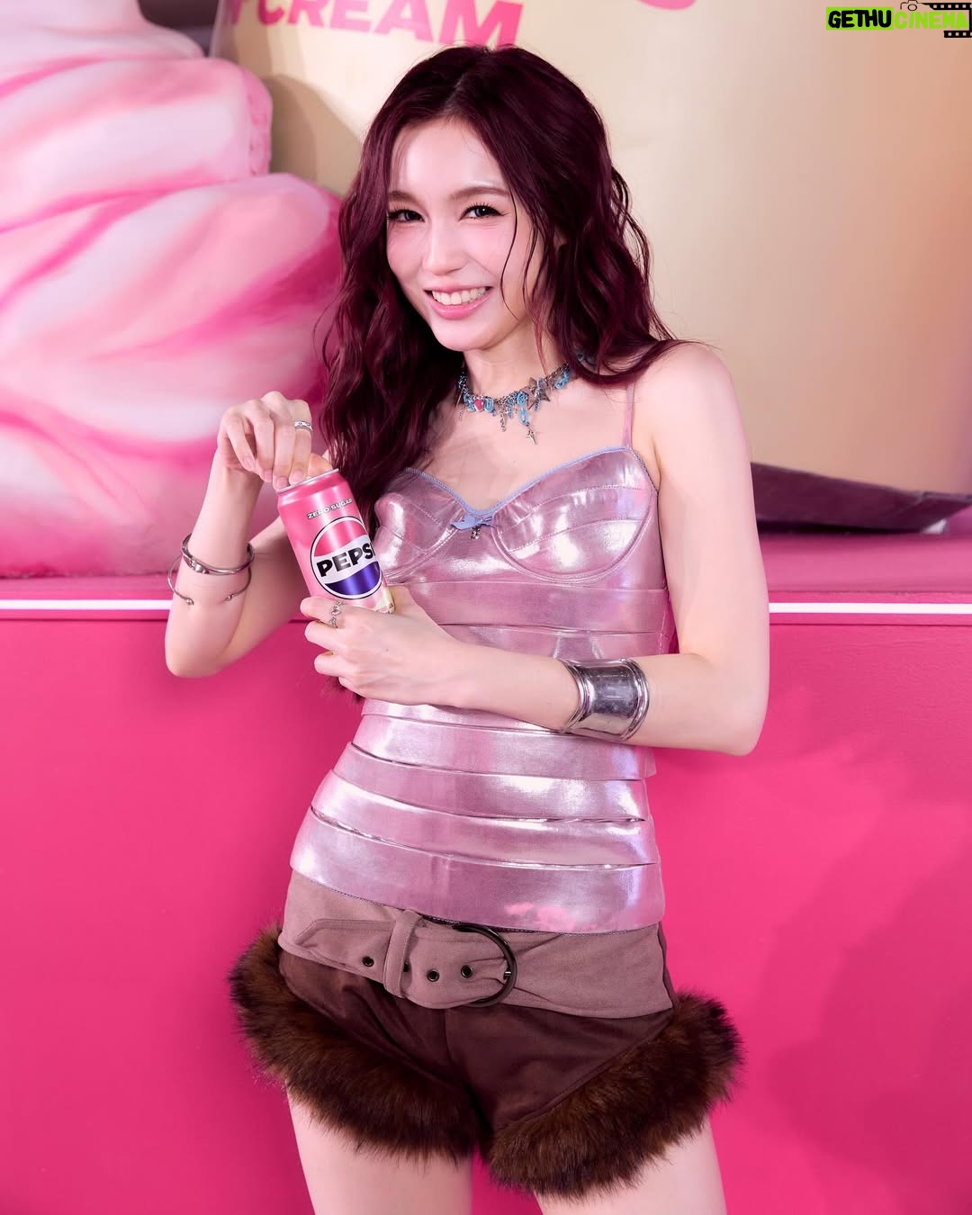 Pattranite Limpatiyakorn - 270.3K Likes - Sweet&Treat💞😝
#PepsiYouDeserveATreatEvent
#เป๊ปซี่ทรีทส์
#โมเมนต์ดีดีที่ควรถูกทรีต
