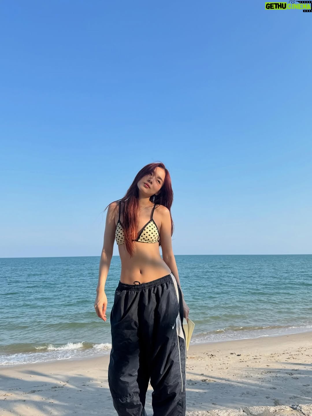 Pattranite Limpatiyakorn - 332.3K Likes - 