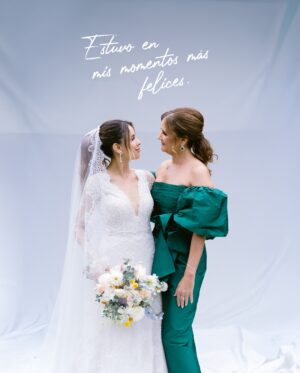 Paulina Goto Instagram - Mi puerto seguro al que puedo regresar siempre que lo necesite, el amor más incodicional, puro y la mujer que me guía en este camino llamado vida. Gracias por estar aquí siempre, hoy celebro tu vida y agradezco infinito que seas mi mamá 💕✨