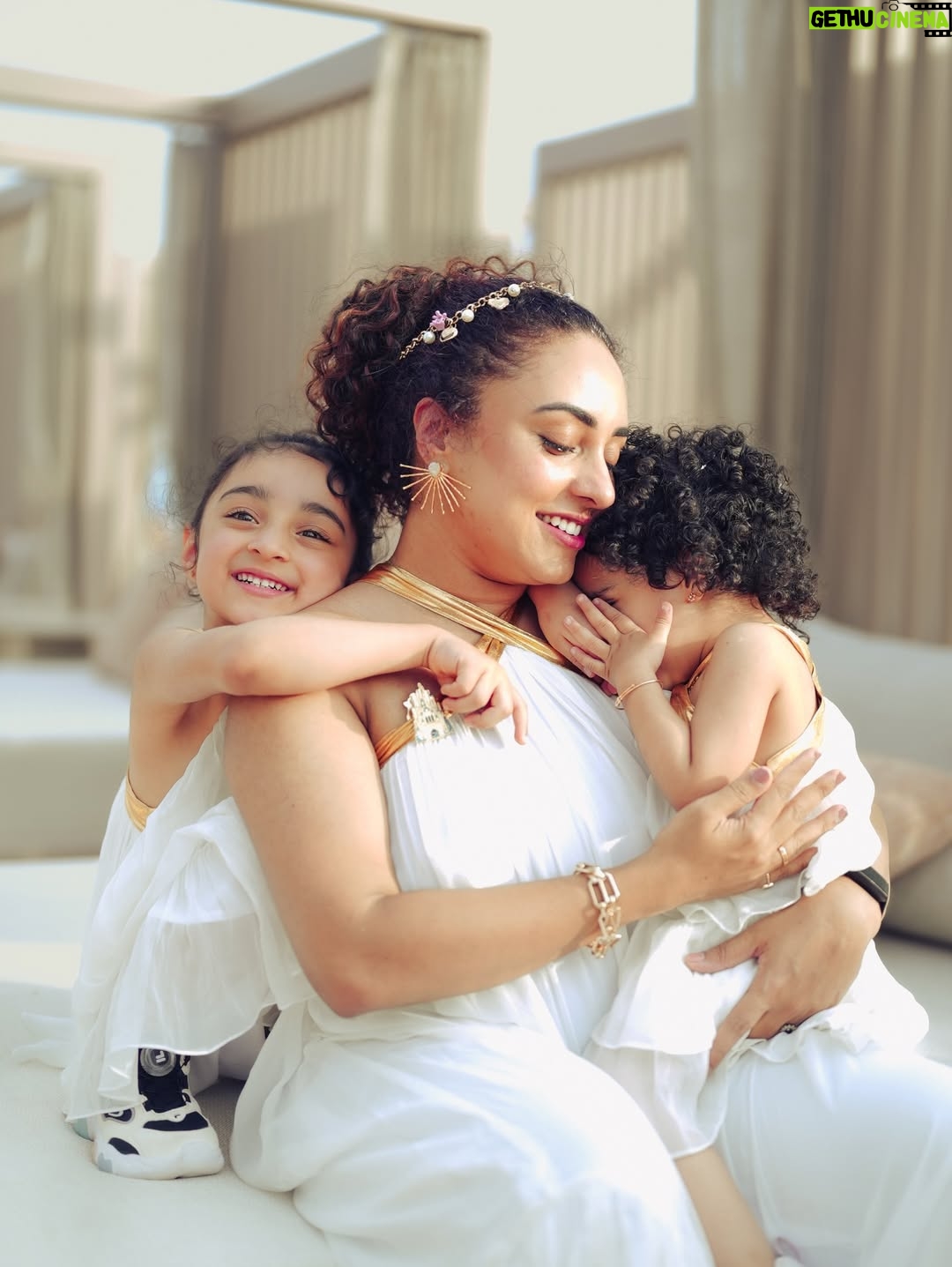 Pearle Maaney - 517.6K Likes - Me : Wanna Twin with Mommy ? 
Nitu & Nila : Yes! 
  Me : Lesgooo! 

Cruise 🚢 
@disneycruiselinesg #disneyadventure 

Click @pearle_productions 
All of us Wearing @_susan_lawrence_ ❤️
.
Lashes by @browstrokes.in