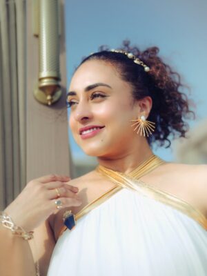 Pearle Maaney Instagram - Me : Wanna Twin with Mommy ? 
Nitu & Nila : Yes! 
  Me : Lesgooo! 

Cruise 🚢 
@disneycruiselinesg #disneyadventure 

Click @pearle_productions 
All of us Wearing @_susan_lawrence_ ❤️
.
Lashes by @browstrokes.in