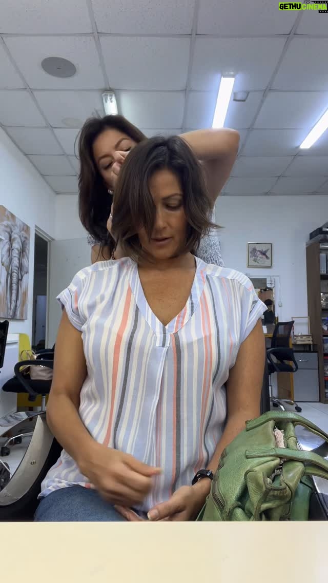Pierina Carcelén - 628 Likes - Convirtiéndome en Elsa 👩🏽 gracias a @vivian_santa_cruz 
Dios mío cuánto gesticulo !!! 😜
Muy pronto Valentina Valiente , por Latina 📺