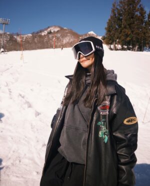 PinZi Instagram - 想成為很會滑雪的辣妹(☆_☆)
持續努力中⭐️
-
滑雪教練歡迎找 @macaca527 
俺的Carving 20分鐘就學會！
#snow #snowboard #skiing #winter #japan