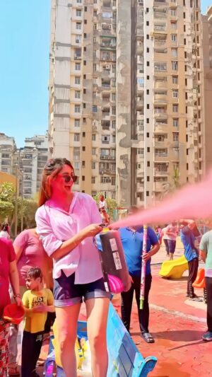 Piyanka Mongia Instagram - Happy Holi 🌈
.
.
#happyholi❤️ #holi #holi2026 #happyholi