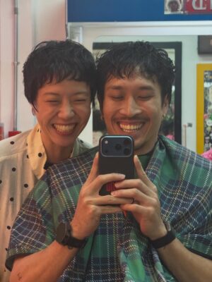 Ploi Horwang Instagram - เอาปากกามาวง @paloyh