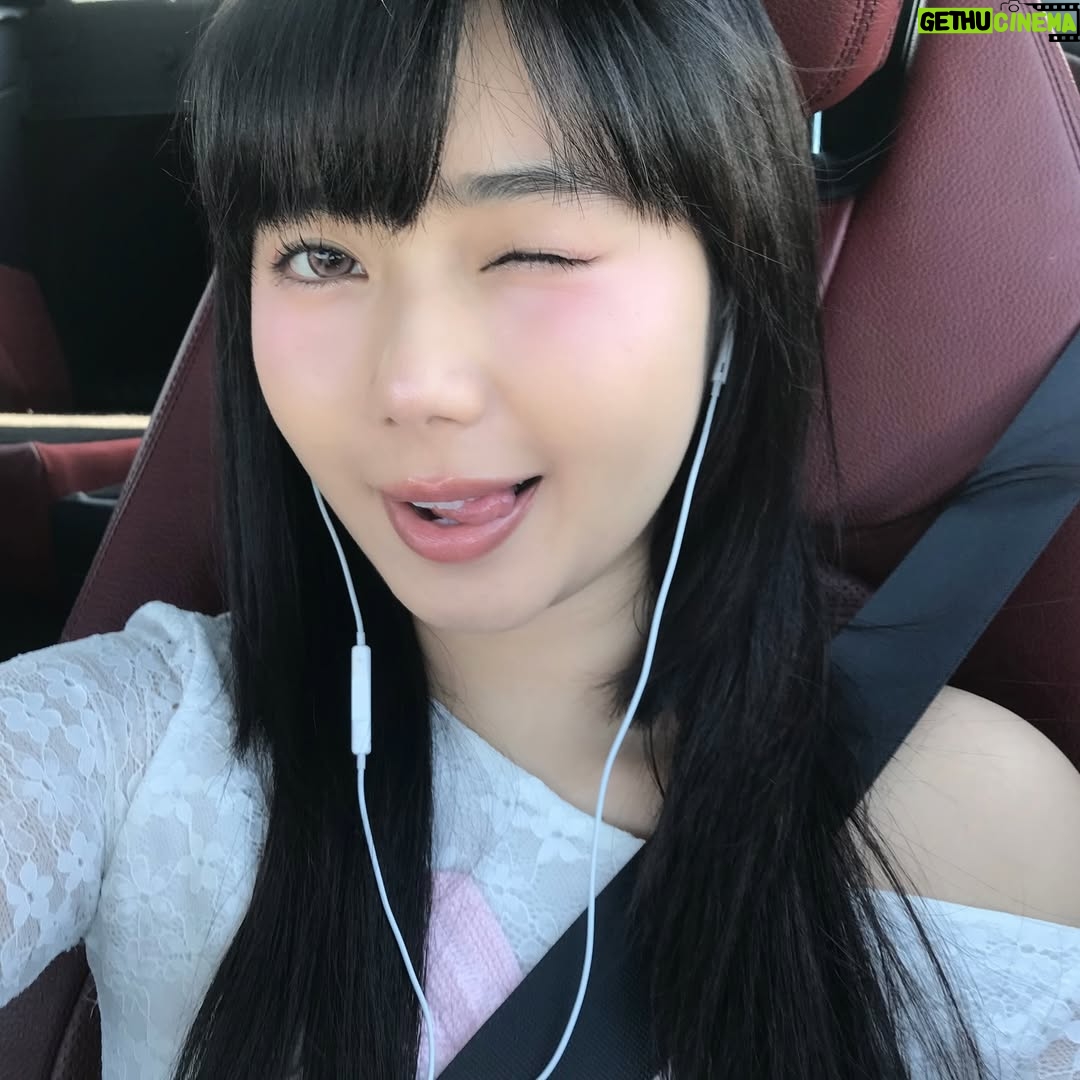 Ploynarin Sornarin - 5K Likes - ♡(⁄ ⁄>⁄ ▽ ⁄<⁄ ⁄)!~🌷🩷