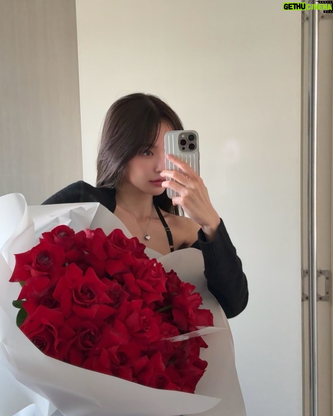 Ploynira Hiruntaveesin - 119K Likes - ❤️