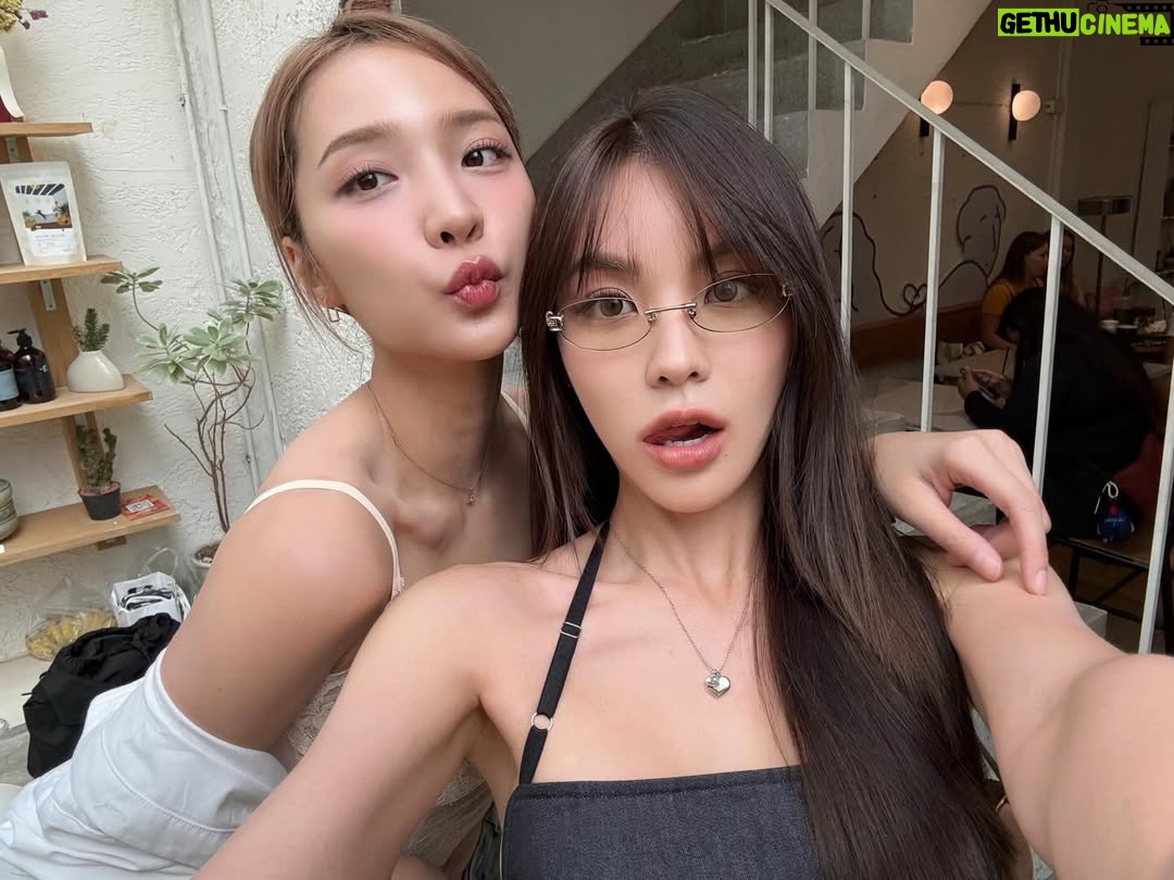 Ploynira Hiruntaveesin - 119K Likes - ❤️