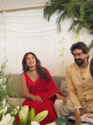 Pooja Gor Instagram - Heart is full ♥️
Most wholesome wedding I’ve ever seen. Two people’s union never seemed so perfect. Happiest for you Kittu. Words cannot express the overwhelming emotions i’ve felt in the last 2 days. 🥹🥹

Wishing you both a lifetime of happiness and togetherness ✨♥️ @kkamra @gauravkaps 

PS: Don’t miss the last shot!! That’s how you get to be the BEST in the Biz! 😆😁🥂

📸 @mitesh.khatri_  Thanks Mitesh for making it last minute and clicking some wonderful photos.