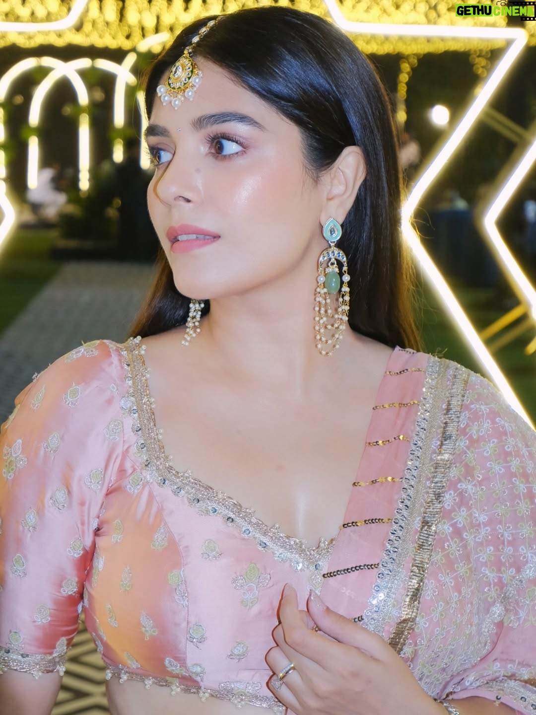 Pooja Gor - 248.2K Likes - Baaraati pro max! 🦩

How pretty is my @shopmulmul lehenga 🥹 
#shaadiseason #sangeetlehenga
