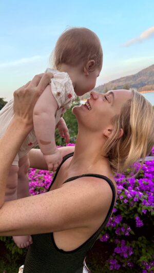 Poppy Delevingne Instagram - 2025 ~ the year my heart was cracked open into a million teeny, tiny pieces. Kaia Moon, you made our dreams come true. 
Can’t wait to see what 2026 will bring… Sending LOVE & LIGHT to all, & HAPPY NEW YEAR ✨