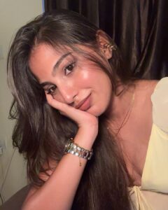 Actress Pranavi Manukonda HD Photos and Wallpapers October 2025
