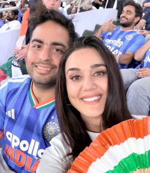 Preity Zinta Instagram - ❤️ We finally found the perfect shade of blue to agree on 🤣  @aambani1 #Ting #IndvsNz #icct20worldcup2026 #bleedblue