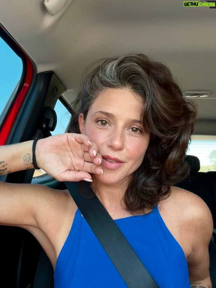 Priscila Sol - 7.5K Likes - Se eu não me achar bonita com meus cabelos brancos… quem vai? 🤍✨