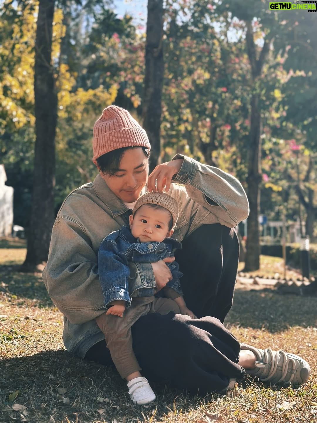 Priscilla Wong - 51.3K Likes - 重點說清☺️
我的情人，
和情人他的兒子，
祝情人節快樂。
#情人節識做
#叫個兄弟幫我整AI片要兩個仔一齊跳舞
#佢整條咁嘅片比我
🙃
@edwinsiu 
情人，快樂🥰