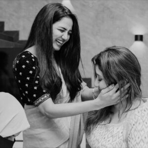 Priyanka Deshpande Instagram - It took just 106 days…and she became home♥️
Happy Birthday Eejeee♥️ I love you ♥️
.
.
#home #mygirl #happybirthday #papri