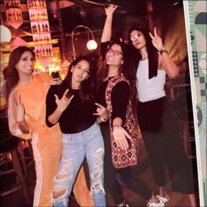Priyanka Deshpande Instagram - It took just 106 days…and she became home♥️
Happy Birthday Eejeee♥️ I love you ♥️
.
.
#home #mygirl #happybirthday #papri