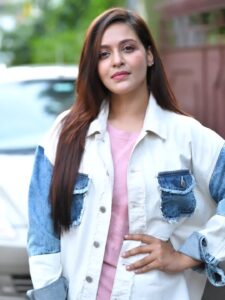 Actress Priyanka Sarkar HD Photos and Wallpapers February 2026